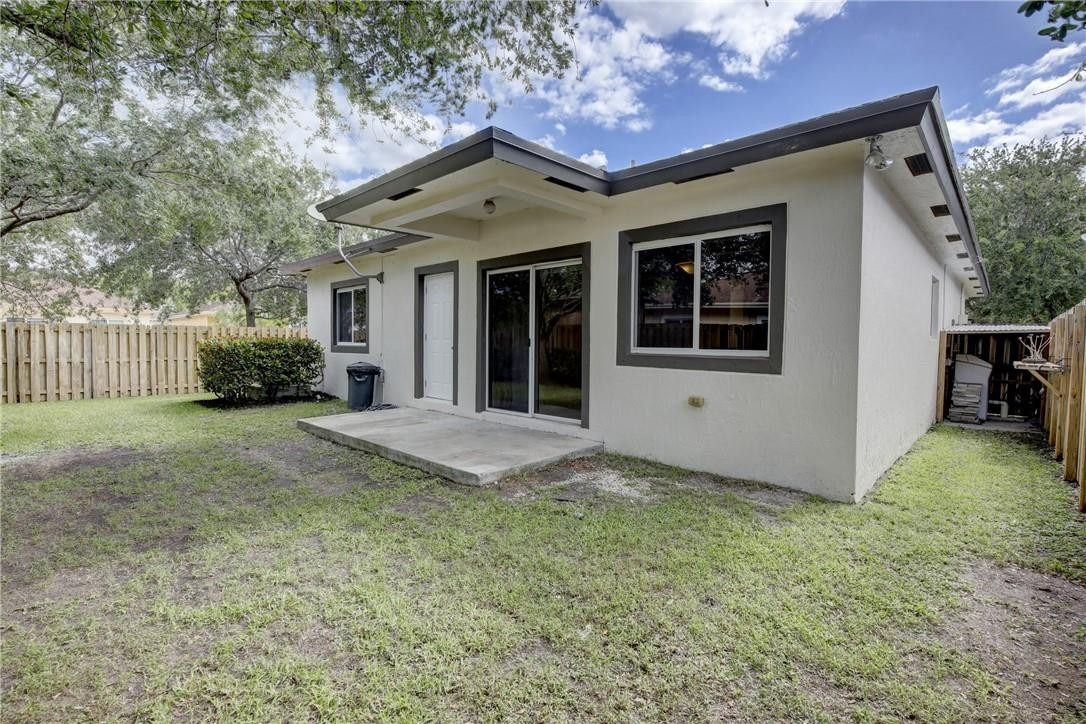 202 Southwest 15th Place Homestead, FL 33030 - Photo 23 of 29 Photo 23