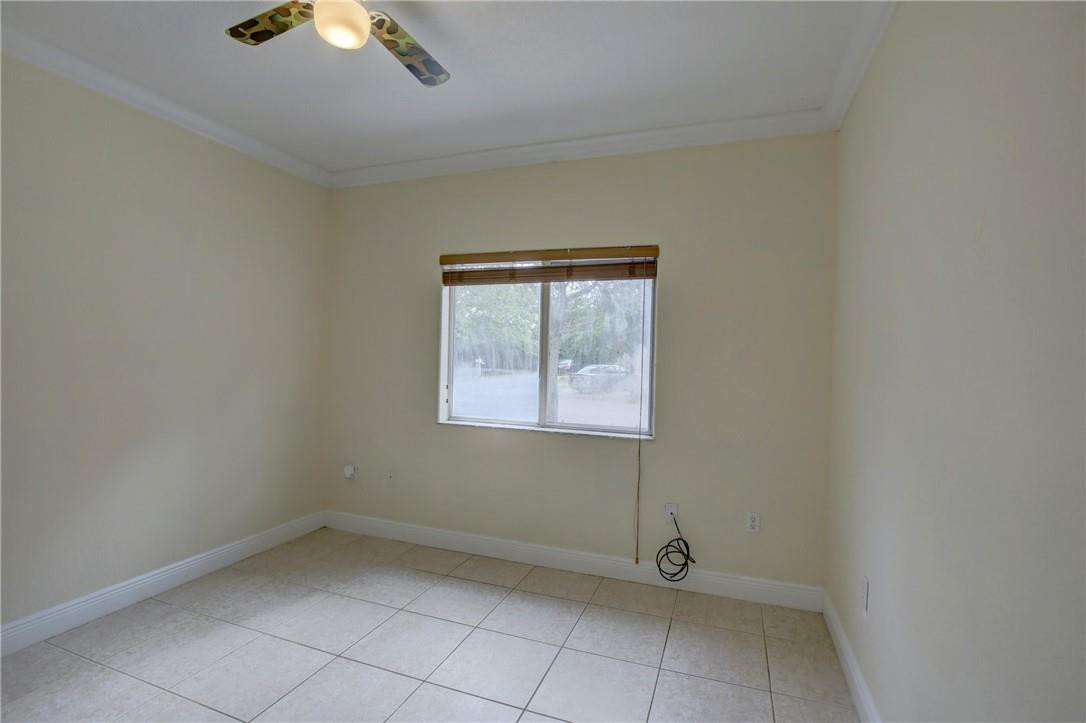 202 Southwest 15th Place Homestead, FL 33030 - Photo 9 of 29 Photo 9