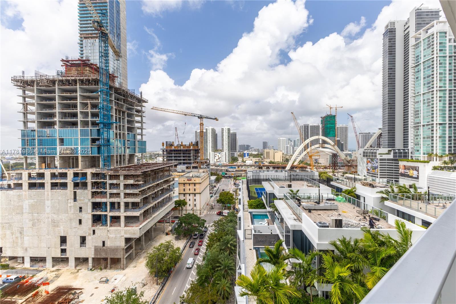 851 Northeast 1st Avenue, Unit 1102 Miami, FL 33132 - Photo 8 of 29 a picture of city view