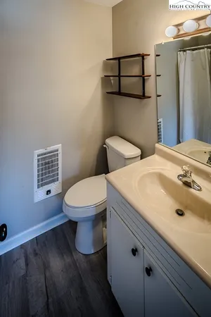 $210,000 | 1005 Beech Mountain Parkway, Unit 207, Beech Mountain, NC 28604