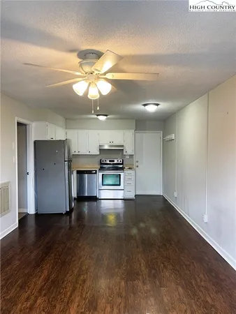 $210,000 | 1005 Beech Mountain Parkway, Unit 207, Beech Mountain, NC 28604