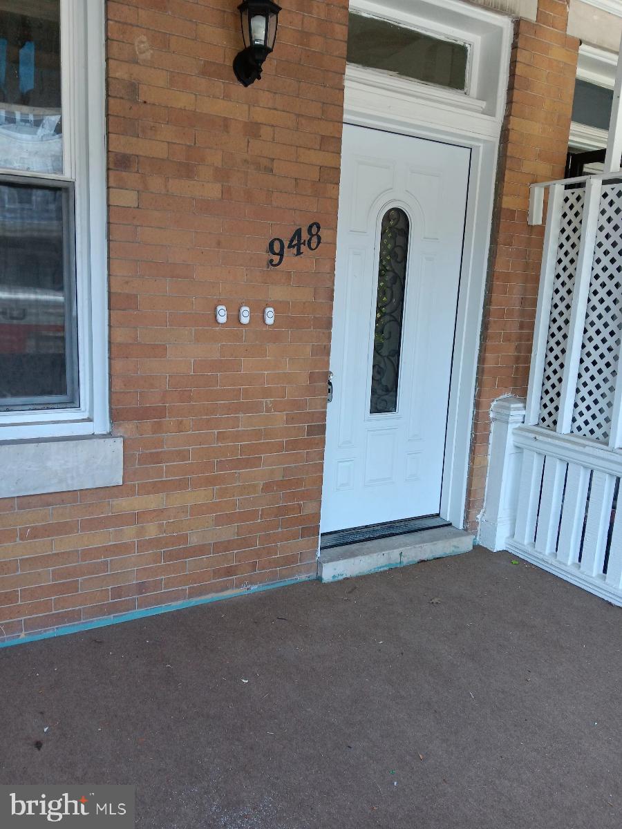 948 Brooks Lane Baltimore, MD 21217 - Photo 3 of 24 Front Porch