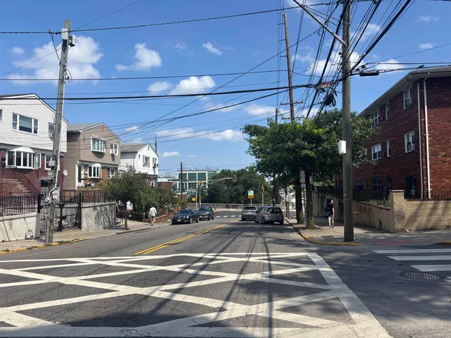 $1,900 | 445 Ogden Avenue, Unit 4B, Jersey City, NJ 07307