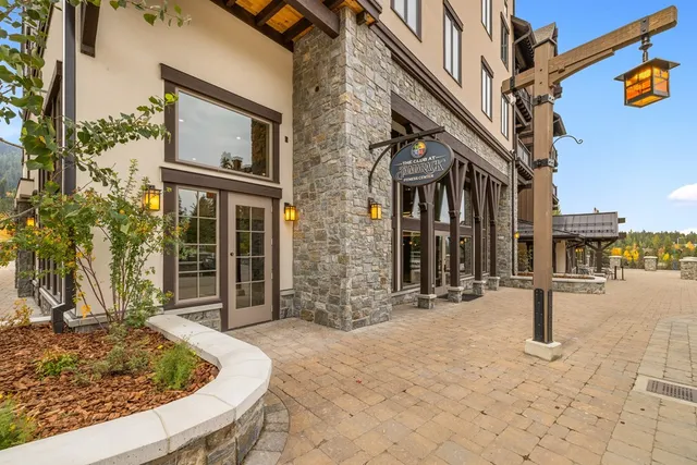 $973,000 | 780 Village Drive, Unit 412, Donnelly, ID 83615