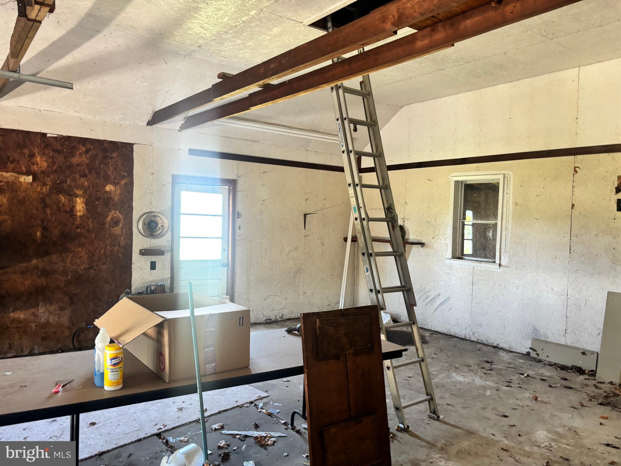 219 Pump Branch Road Waterford Works, NJ 08089 - Photo 19 of 35 a living room with a couch