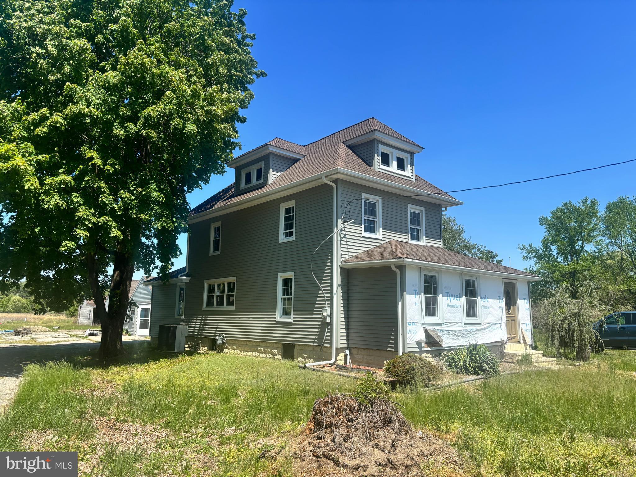 219 Pump Branch Road Waterford Works, NJ 08089 - Photo 3 of 35 a front view of a house with a yard