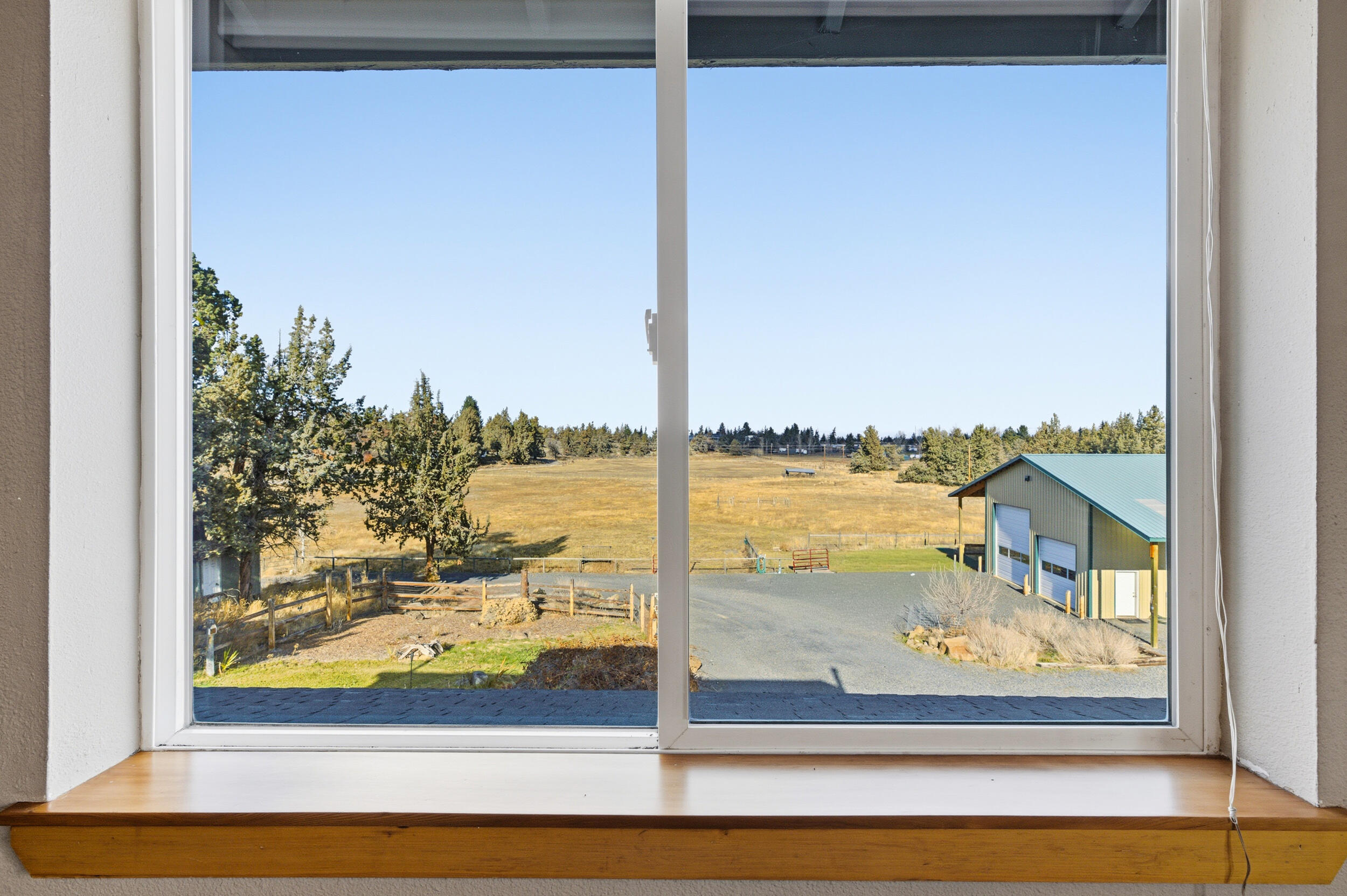 62262 Chickadee Lane Bend, OR 97701 - Photo 39 of 70 40_62262 chickadee ln-36