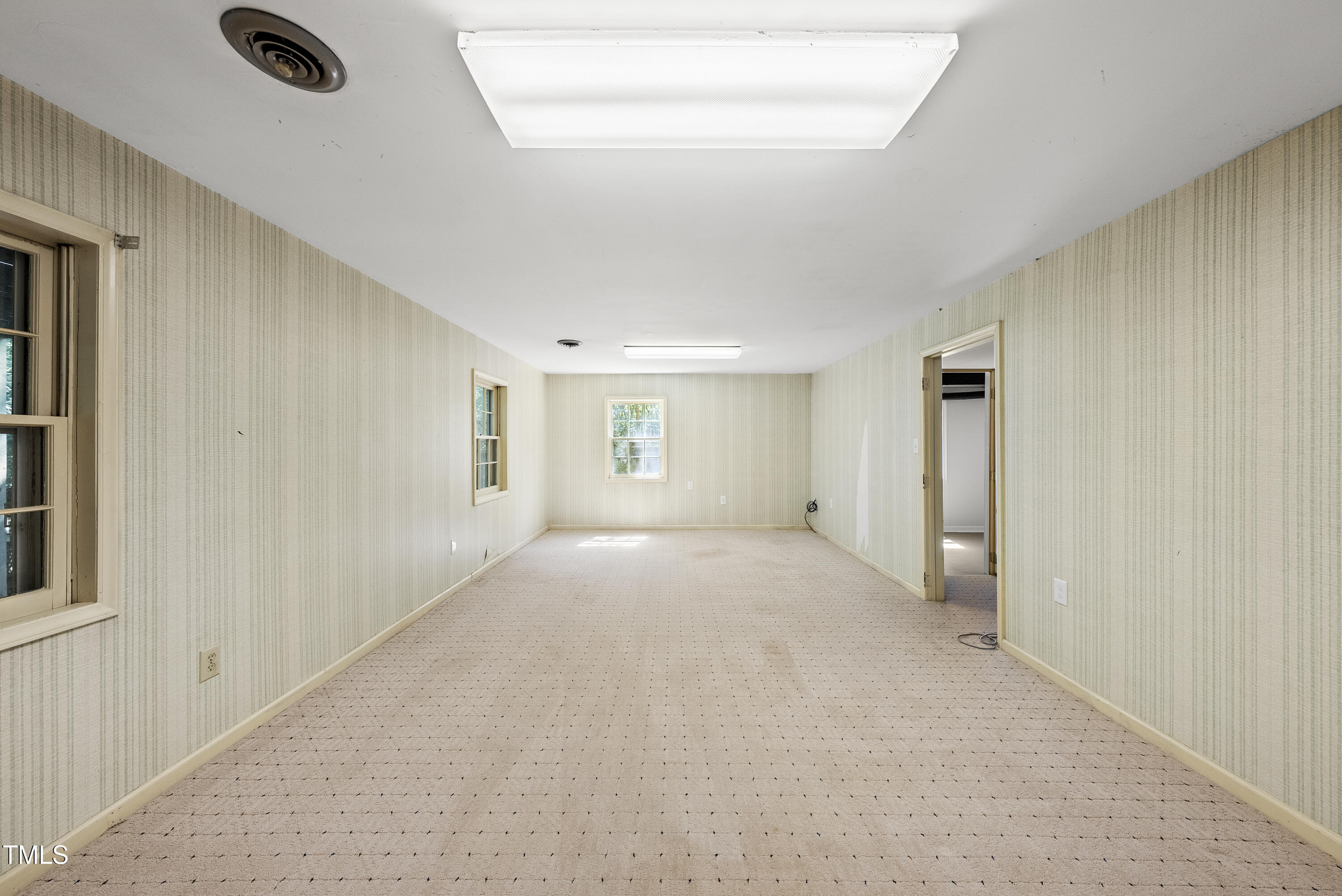 5500 North Hills Drive Raleigh, NC 27612 - Photo 39 of 48 DSC07881