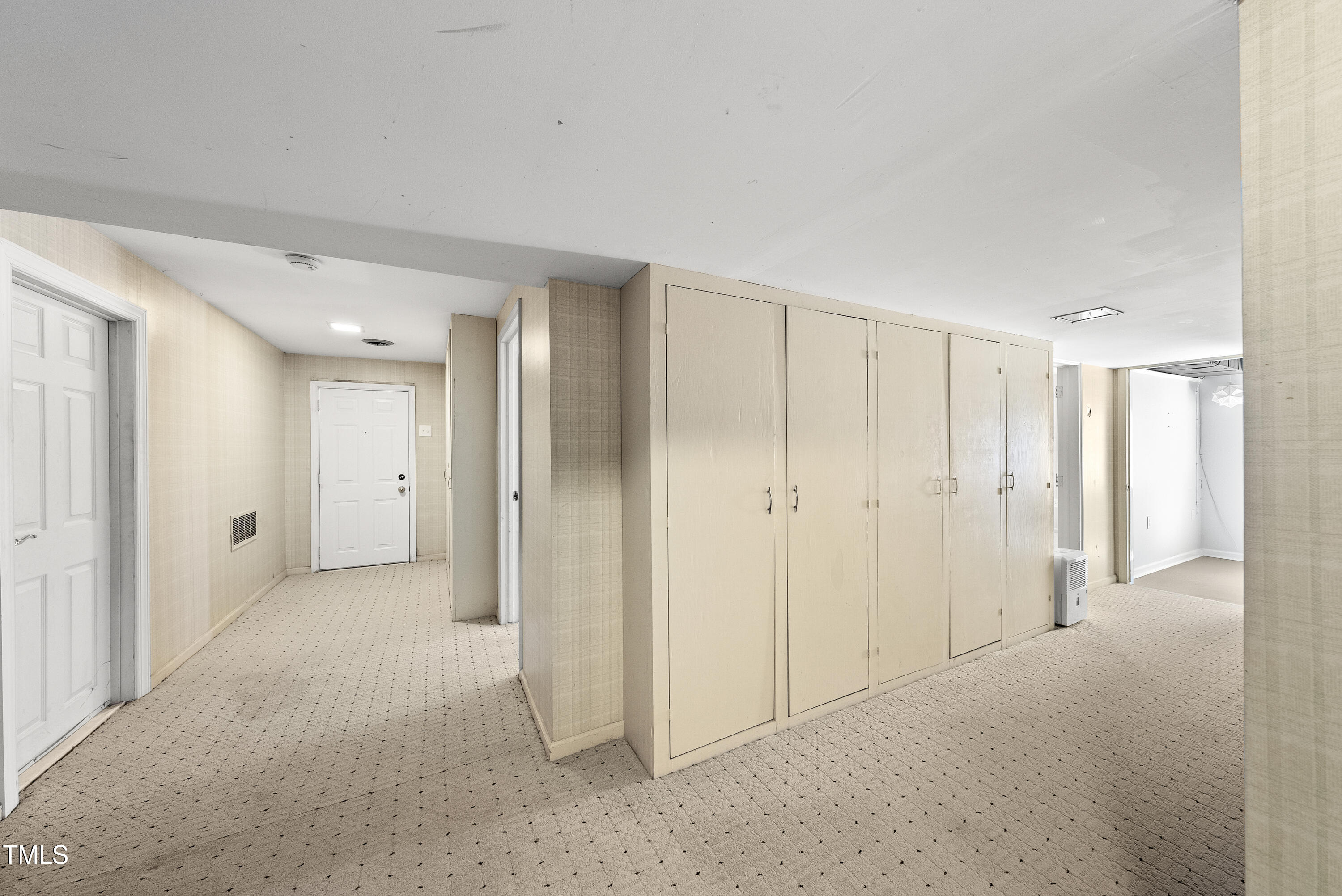 5500 North Hills Drive Raleigh, NC 27612 - Photo 40 of 48 DSC07875