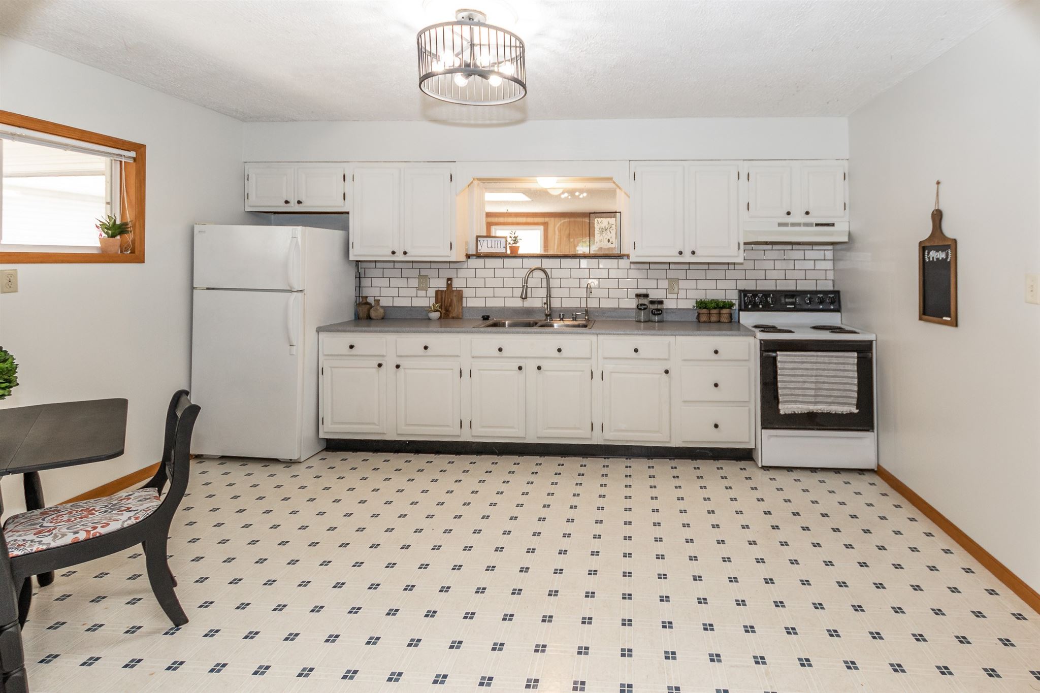6301 West Taylor Road Muncie, IN 47304 - Photo 17 of 31 Gallery Image 17