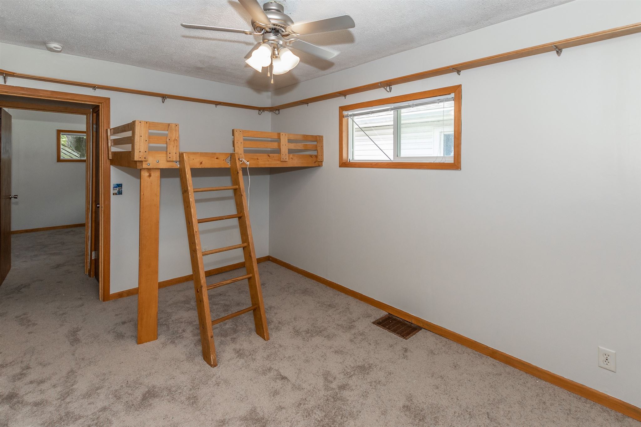 6301 West Taylor Road Muncie, IN 47304 - Photo 22 of 31 Gallery Image 22