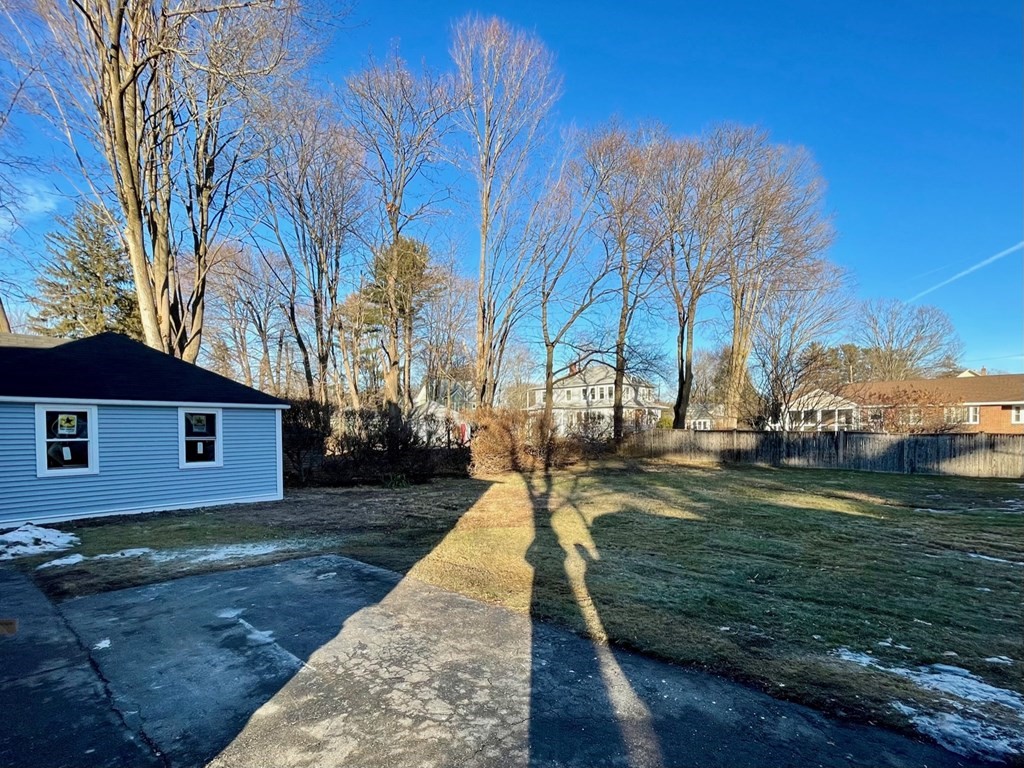 16 Brown Street Maynard, MA 01754 - Photo 6 of 32