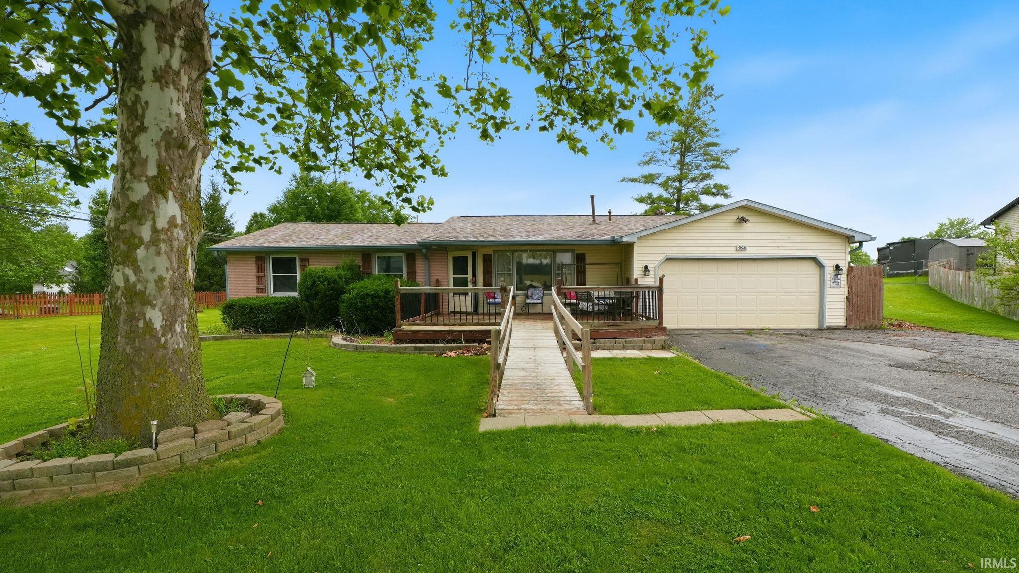 4626 West California Road Fort Wayne, IN 46818 - Photo 2 of 37
