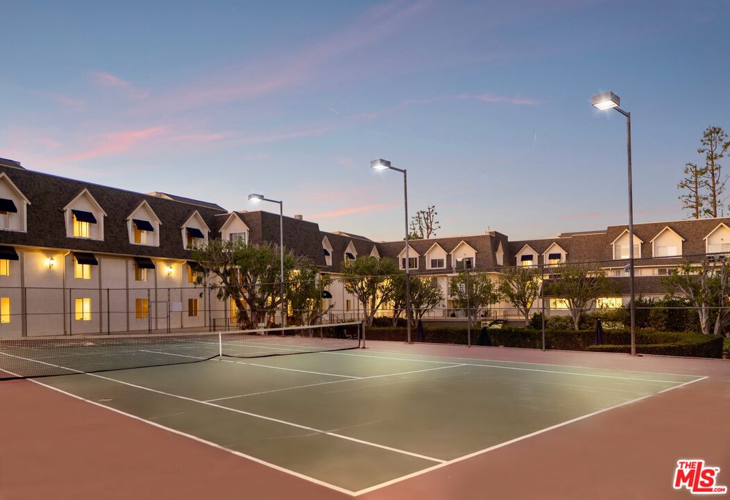 2385 Roscomare Road, Unit D3 Los Angeles, CA 90077 - Photo 29 of 30