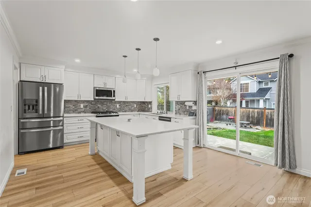 $884,950 | 24314 237th Way Southeast, Maple Valley, WA 98038