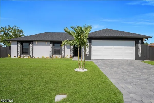 $389,900 | 2623 Northeast 20th Avenue, Cape Coral, FL 33909