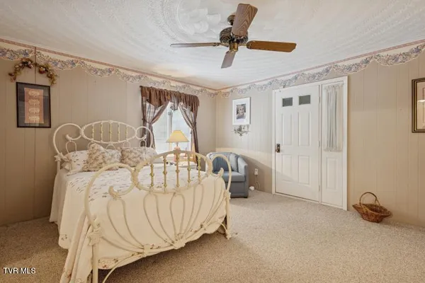 $424,000 | 43 Redwood Drive, Honaker, VA 24260