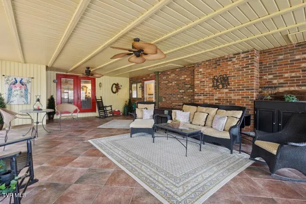 $424,000 | 43 Redwood Drive, Honaker, VA 24260