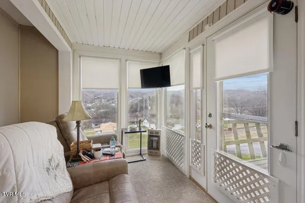 $424,000 | 43 Redwood Drive, Honaker, VA 24260