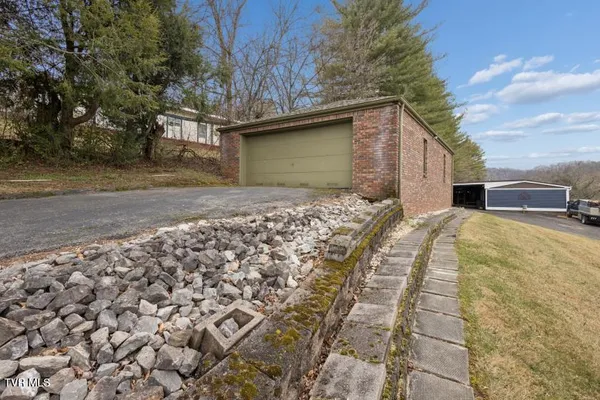 $424,000 | 43 Redwood Drive, Honaker, VA 24260