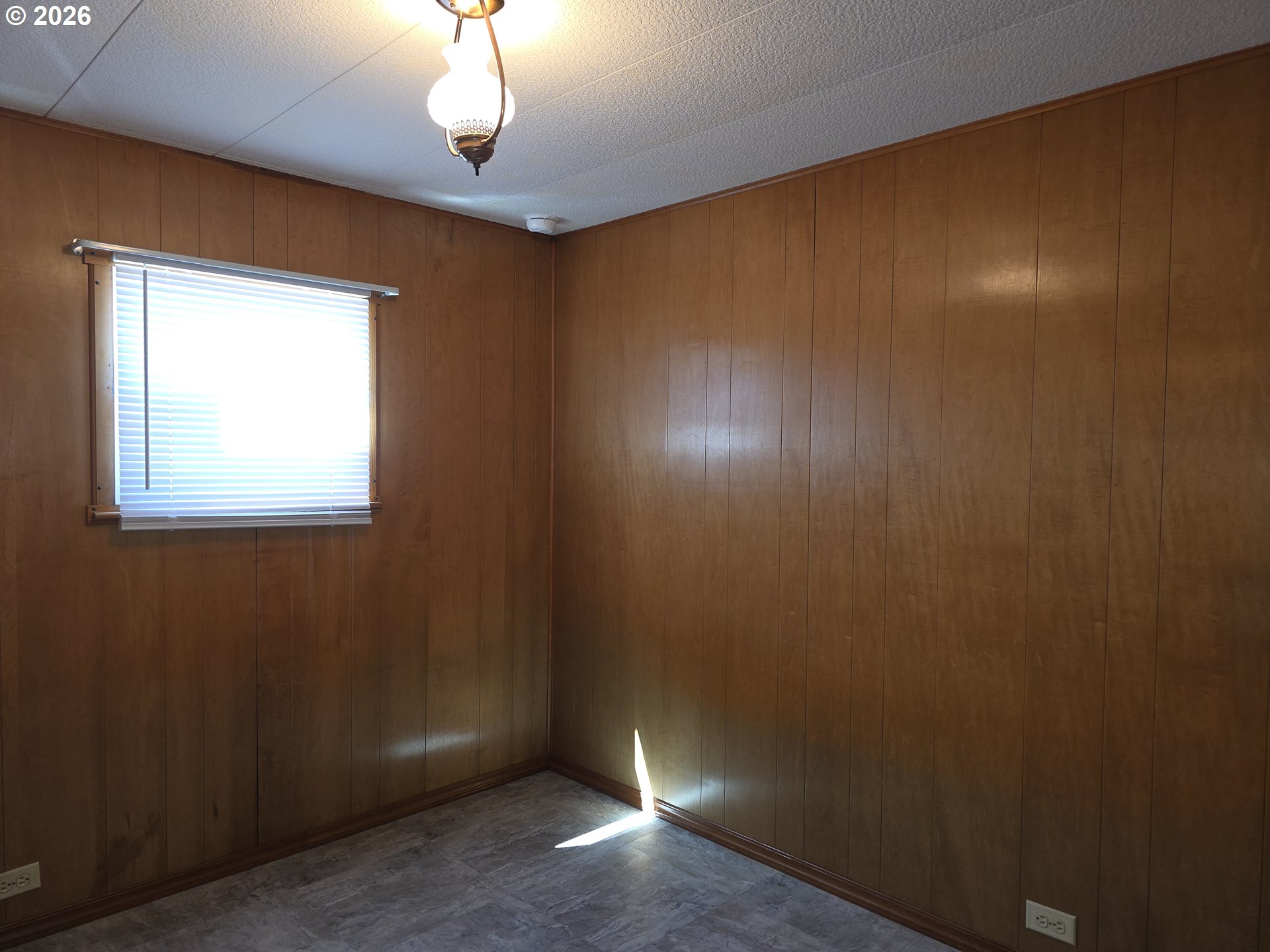 3203 Southeast Vineyard Road, Unit 44 Milwaukie, OR 97267 - Photo 27 of 38 a view of empty room with window