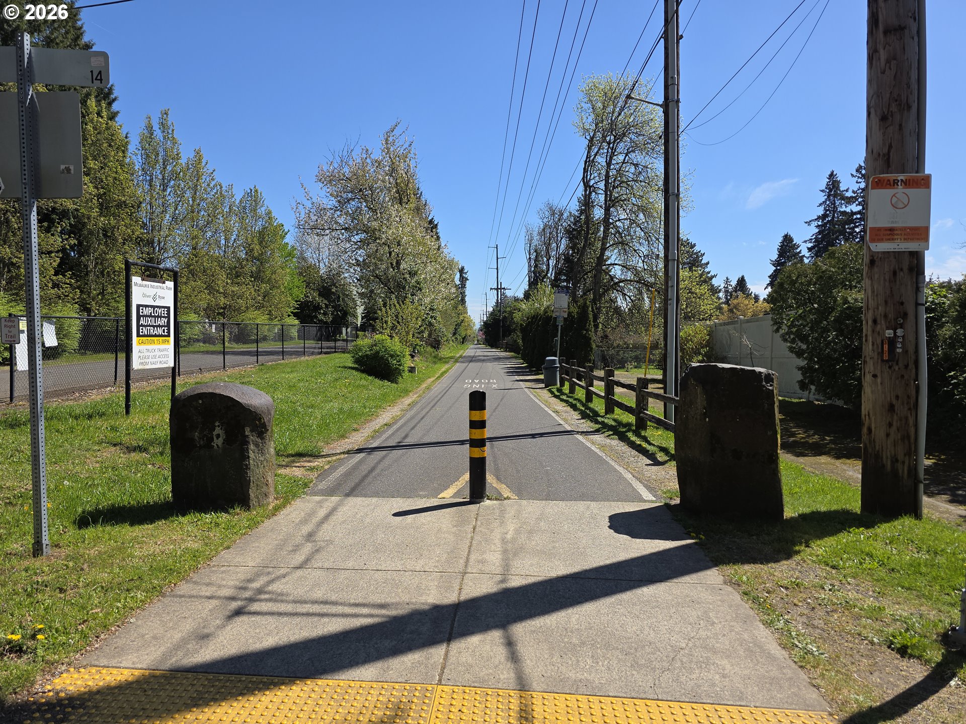 3203 Southeast Vineyard Road, Unit 44 Milwaukie, OR 97267 - Photo 38 of 38 a park view with a garden space