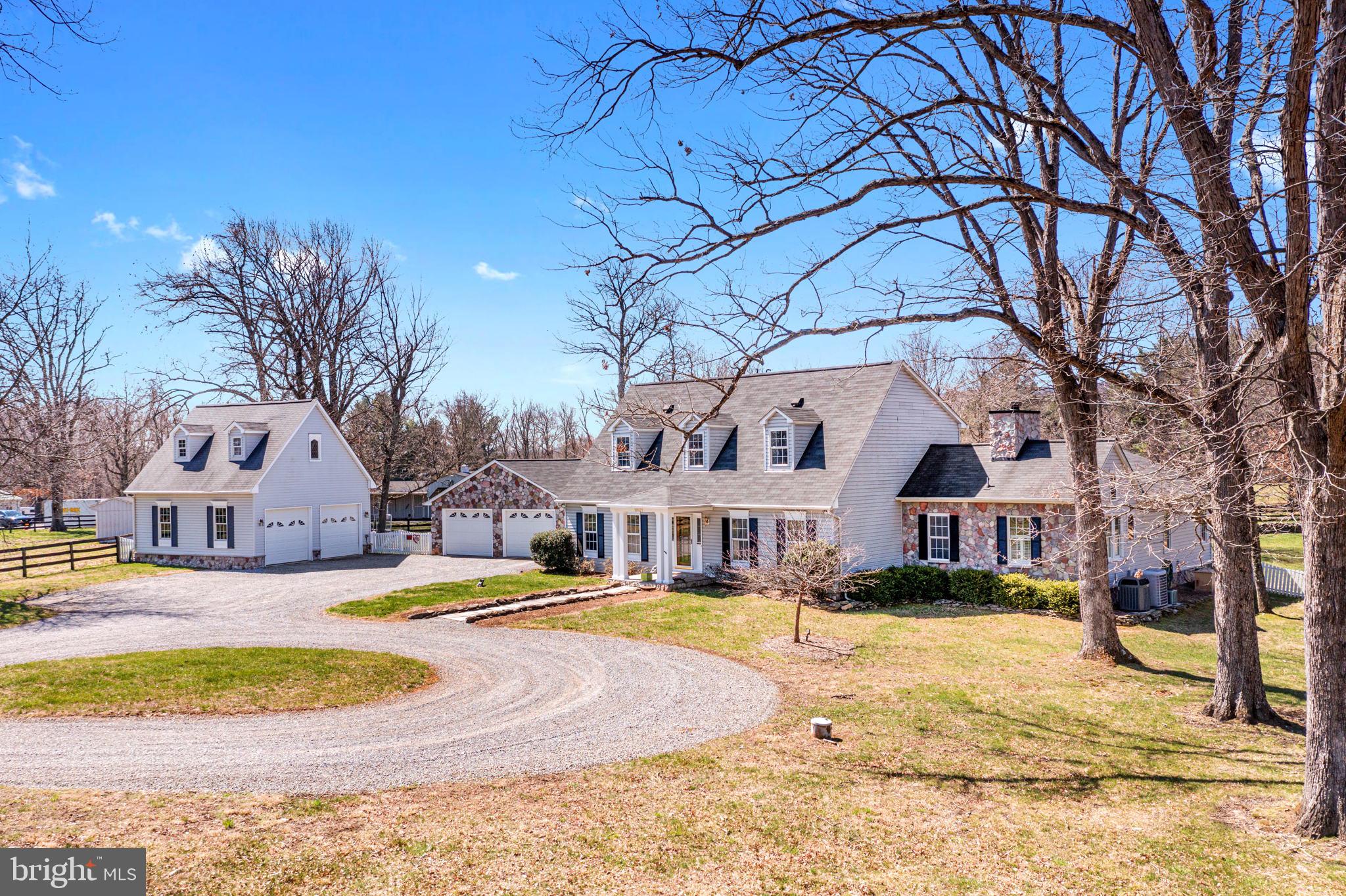 19821 Foggy Bottom Road Bluemont, VA 20135 - Photo 50 of 63 CIRCULAR DRIVE BECKONS YOUR GUESTS TO COME AND GO