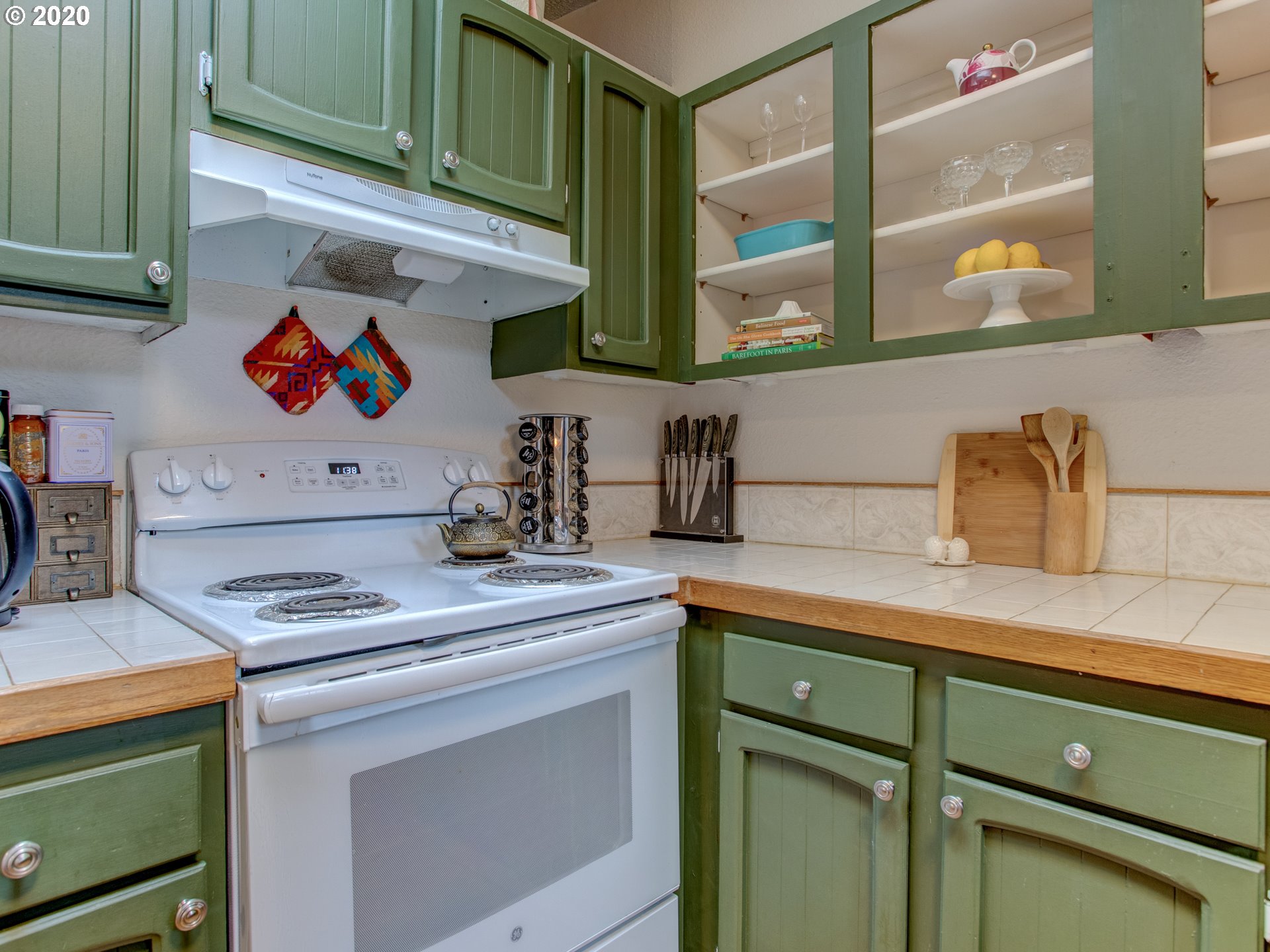 2801 Southwest Spring Garden Street Portland, OR 97219 - Photo 11 of 24 Gallery Image 11