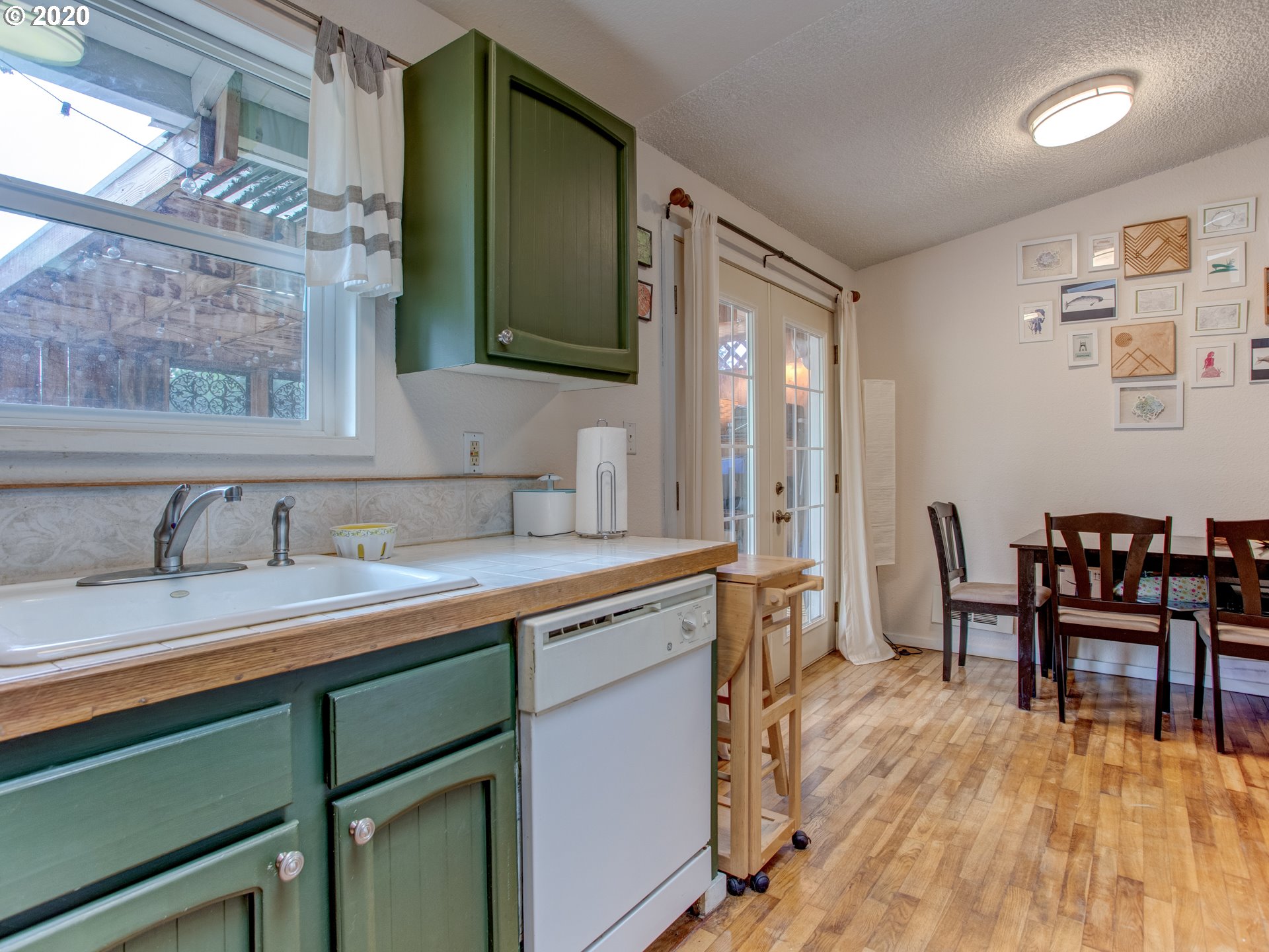 2801 Southwest Spring Garden Street Portland, OR 97219 - Photo 12 of 24 Gallery Image 12