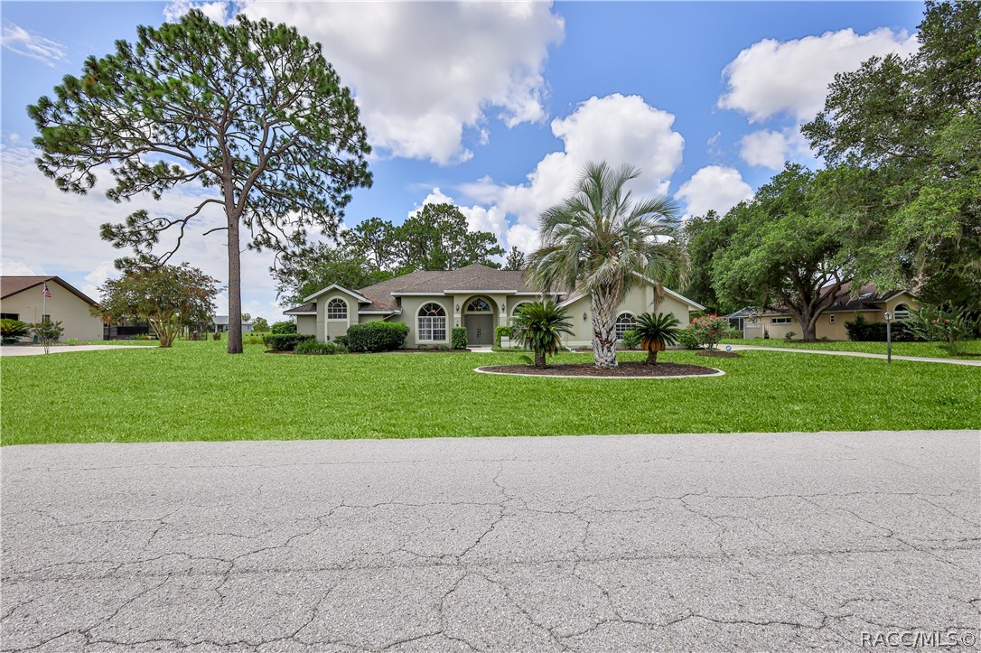 1154 East Triple Crown Loop Hernando, FL 34442 - Photo 68 of 82