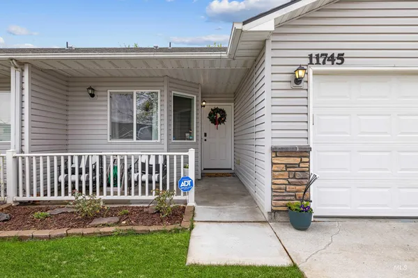 $349,000 | 11745 West Blueberry Avenue, Nampa, ID 83651