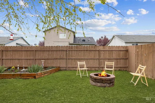 $349,000 | 11745 West Blueberry Avenue, Nampa, ID 83651