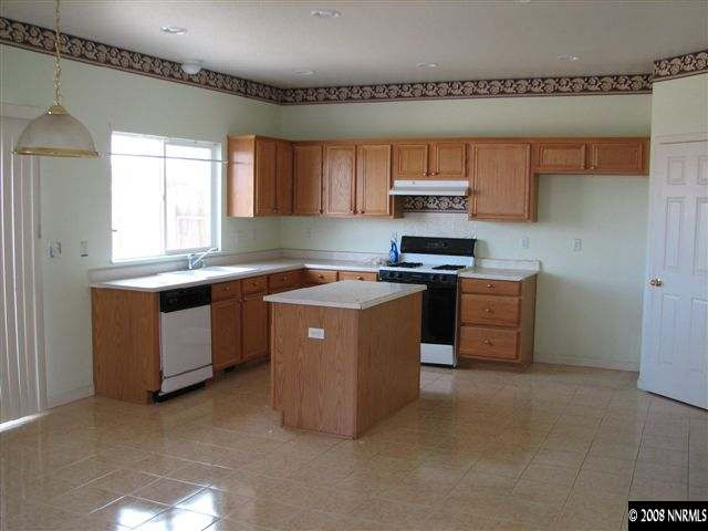 651 Golden Valley Road Reno, NV 89506 - Photo 5 of 9 Photo 5
