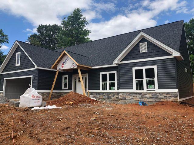2556 Keagy Road Salem, VA 24153 - Photo 2 of 2 2