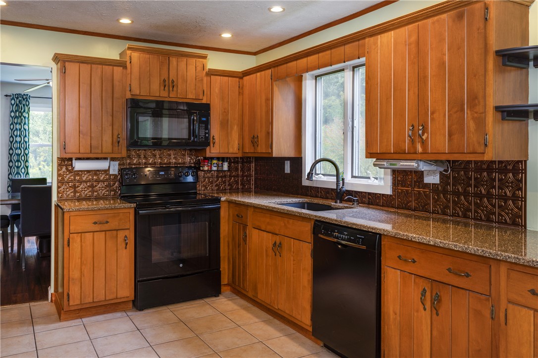 568 Steege Hill Road Big Flats, NY 14830 - Photo 9 of 46