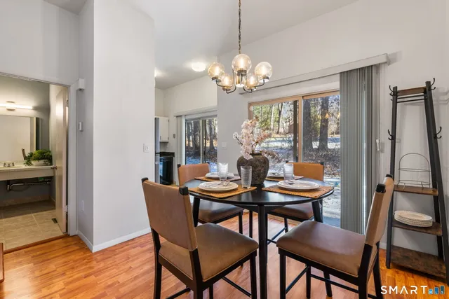 $269,000 | 20 Cherokee Court, Unit 20, Cromwell, CT 06416