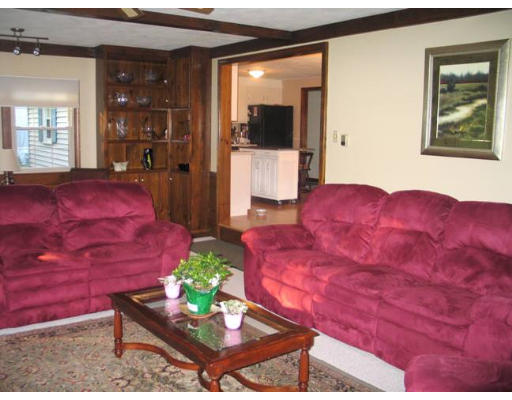 20 Bates Road Haverhill, MA 01832 - Photo 4 of 8 Gallery Image 4