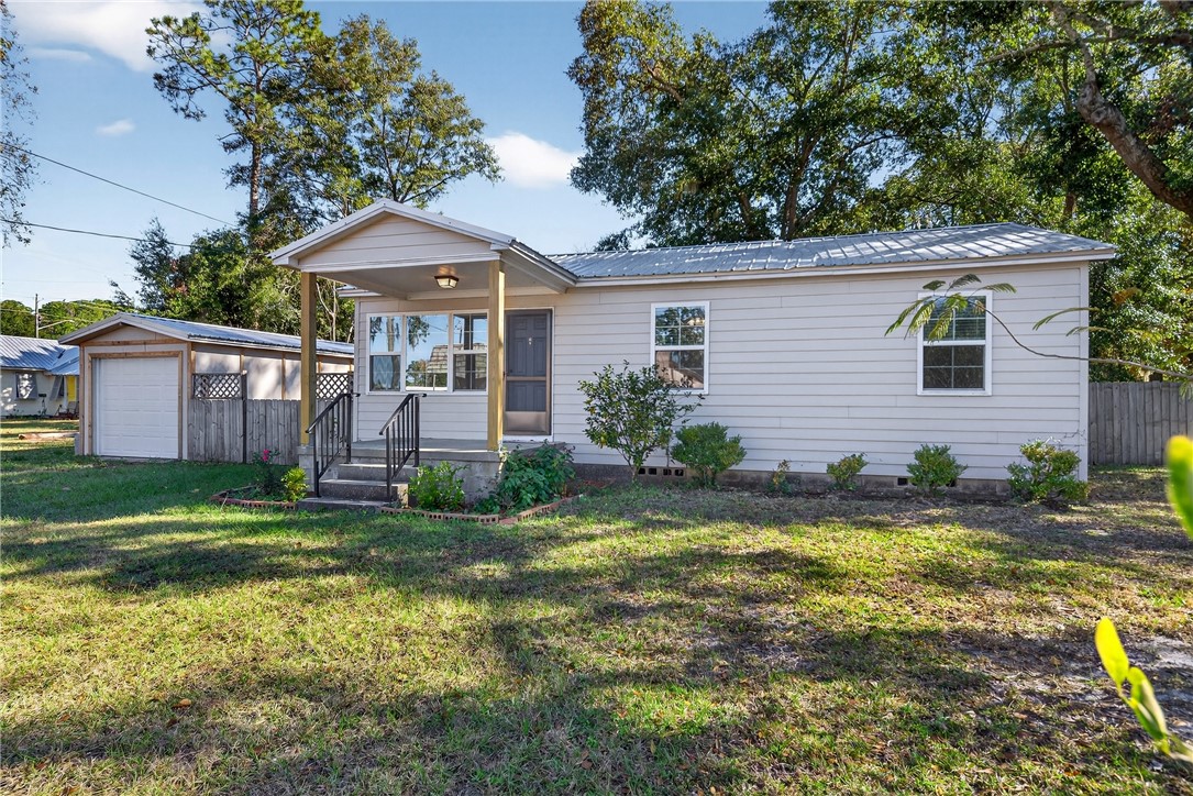 103 Bound Street St. Marys, GA 31558 - Photo 12 of 39