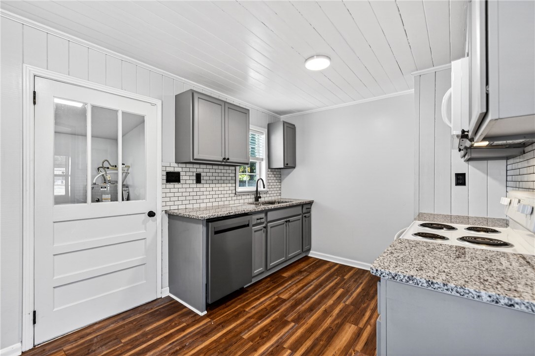 103 Bound Street St. Marys, GA 31558 - Photo 8 of 39