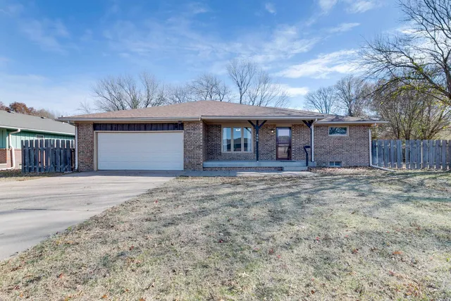 $219,900 | 506 Roosevelt Street, Cheney, KS 67025
