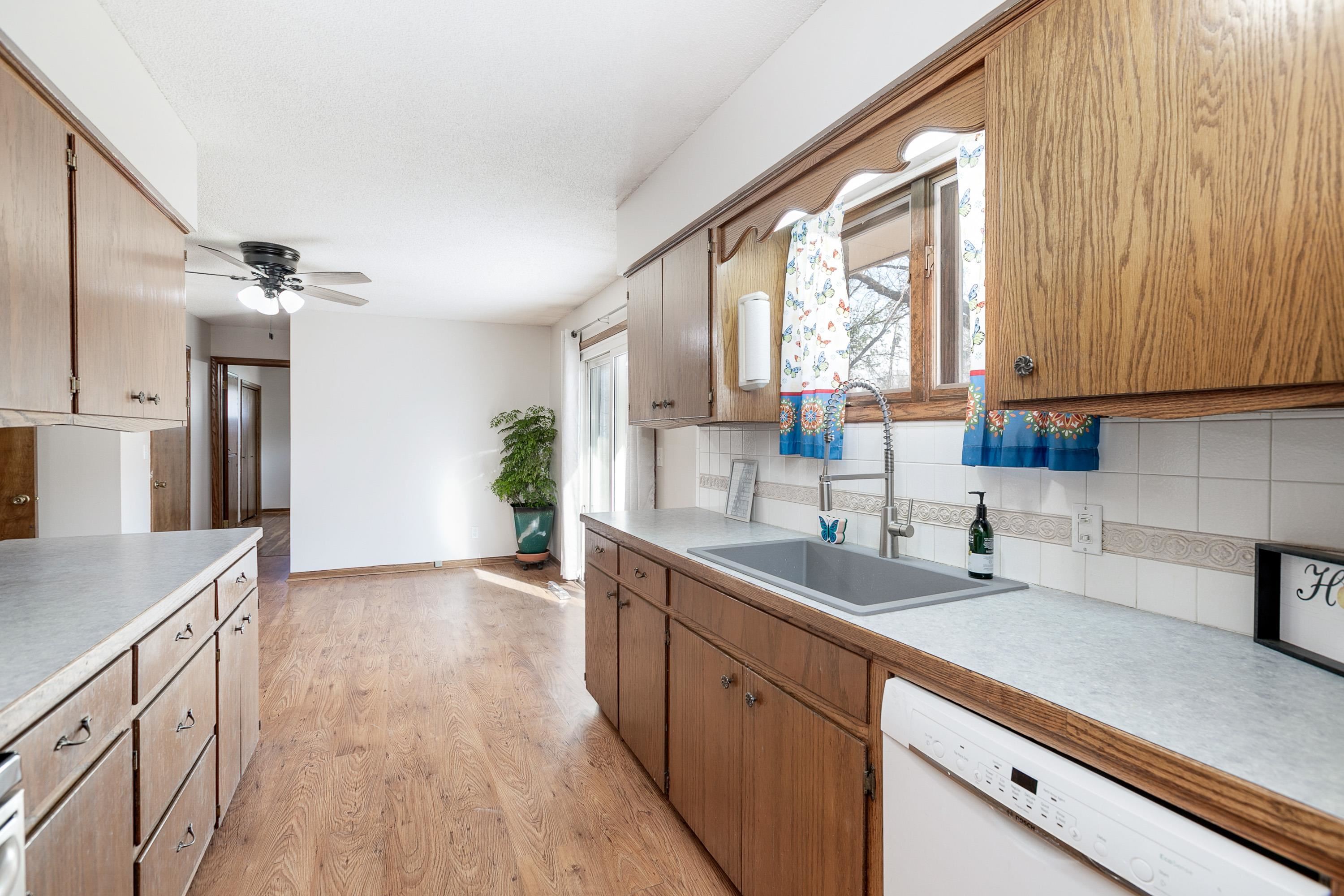 506 Roosevelt Street Cheney, KS 67025 - Photo 13 of 35