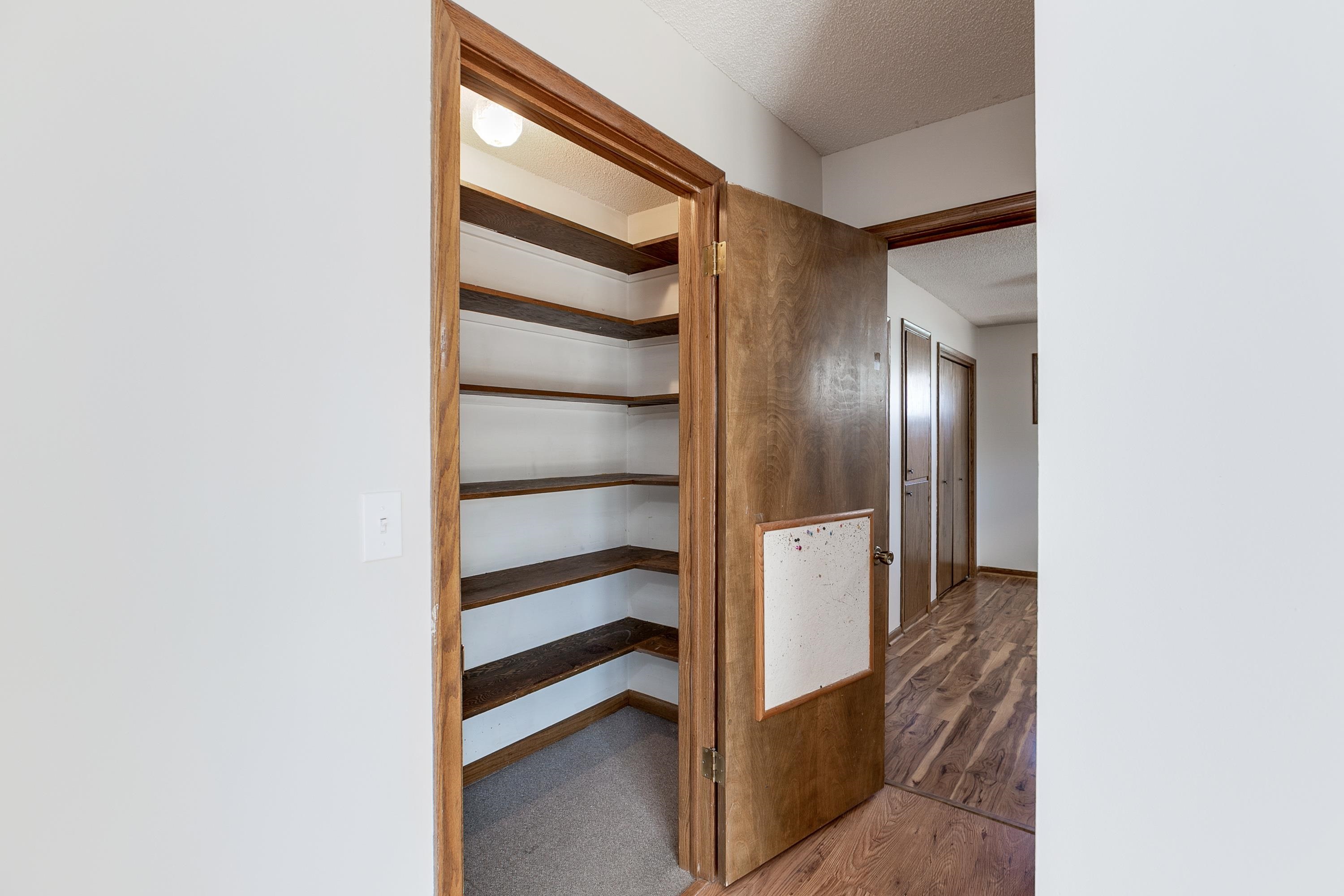 506 Roosevelt Street Cheney, KS 67025 - Photo 14 of 35