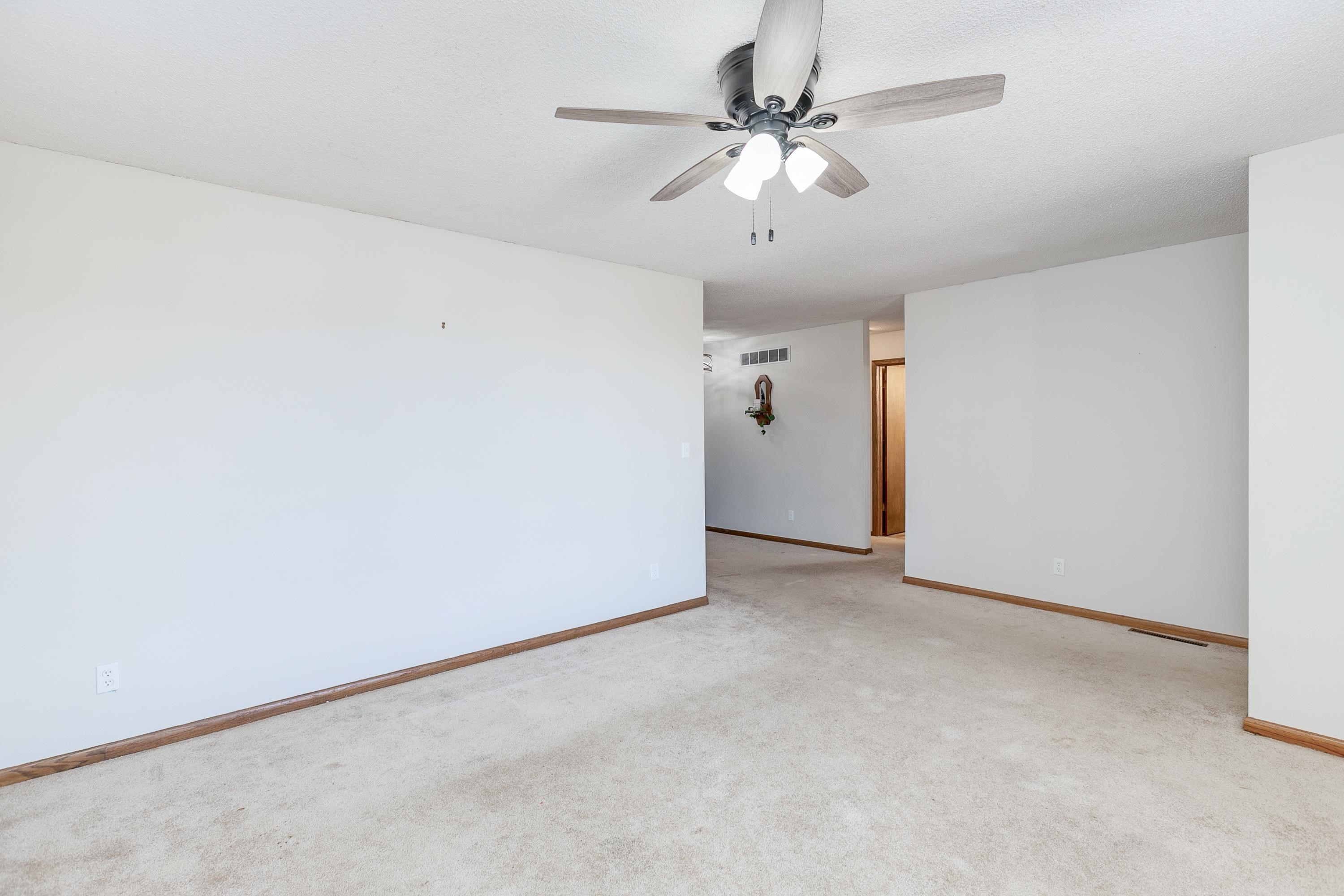 506 Roosevelt Street Cheney, KS 67025 - Photo 7 of 35