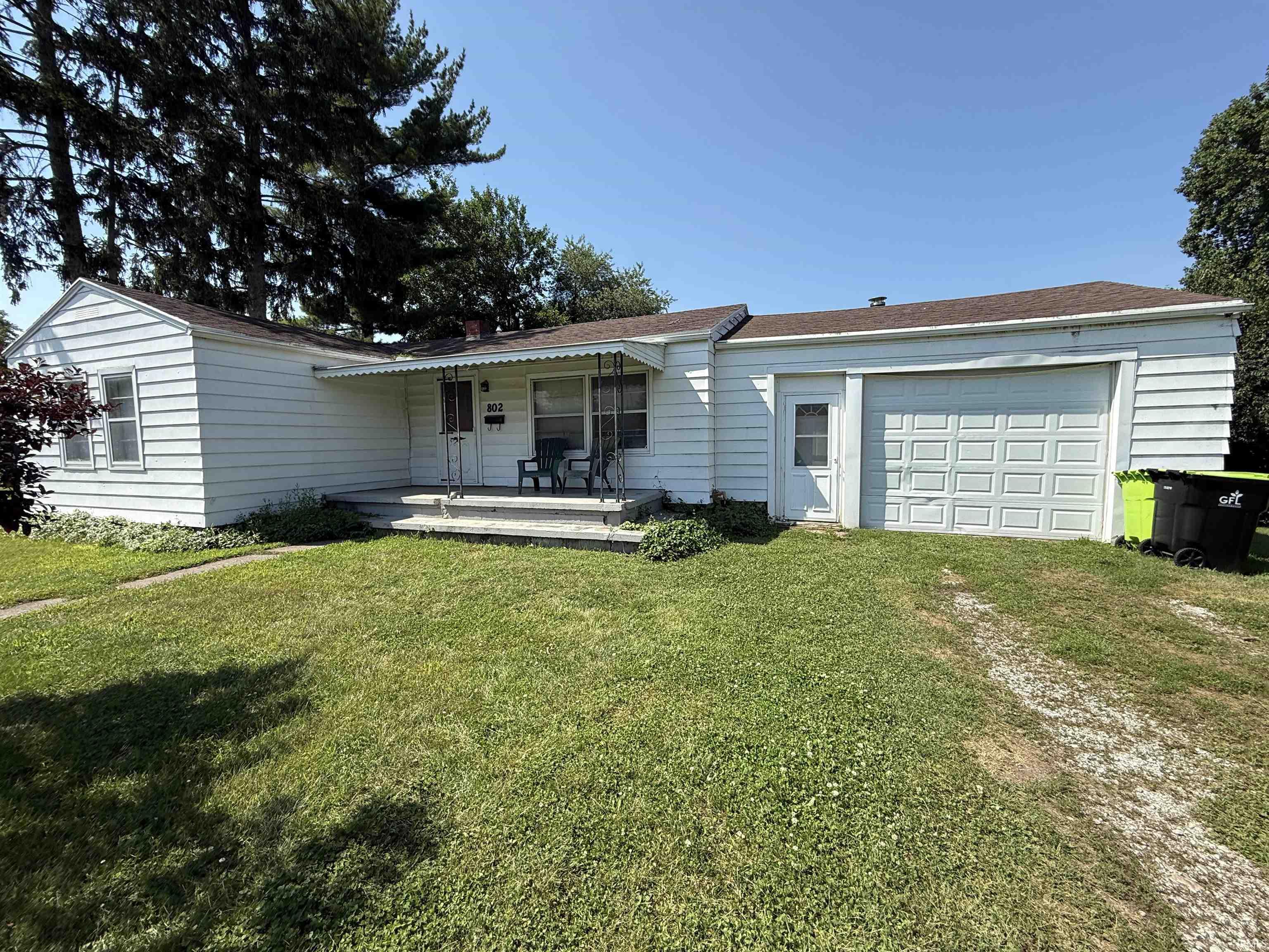 802 Biddle Street Logansport, IN 46947 - Photo 2 of 10