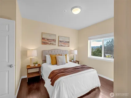 $492,500 | 6100 Northeast 181st Street, Unit 4, Kenmore, WA 98028