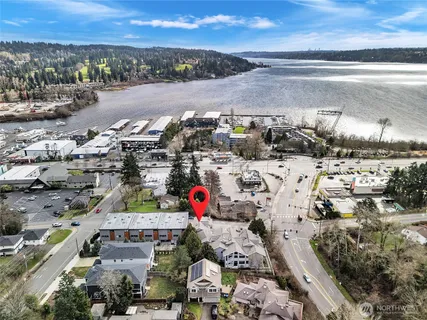 $492,500 | 6100 Northeast 181st Street, Unit 4, Kenmore, WA 98028