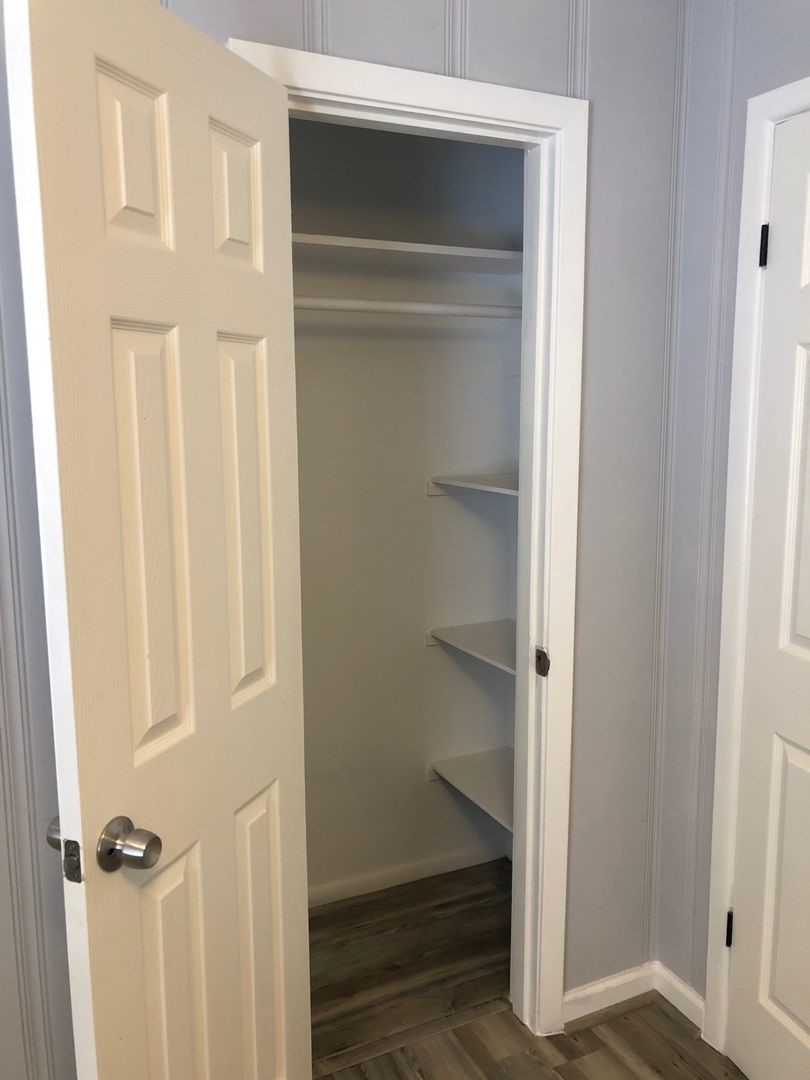 503 Willow Avenue Cleveland, TX 77327 - Photo 16 of 17 a view of walk in closet