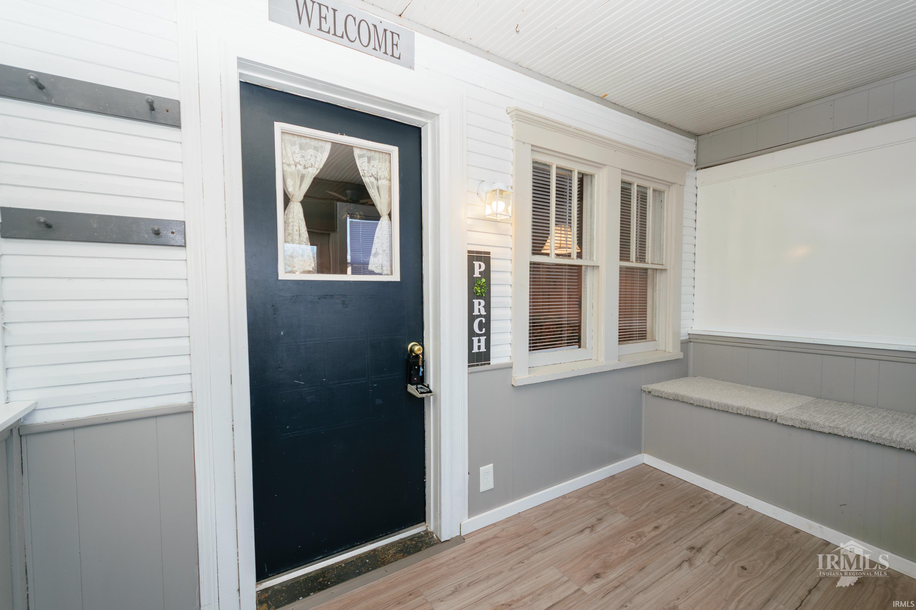 2911 South Hackley Street Muncie, IN 47302 - Photo 3 of 27