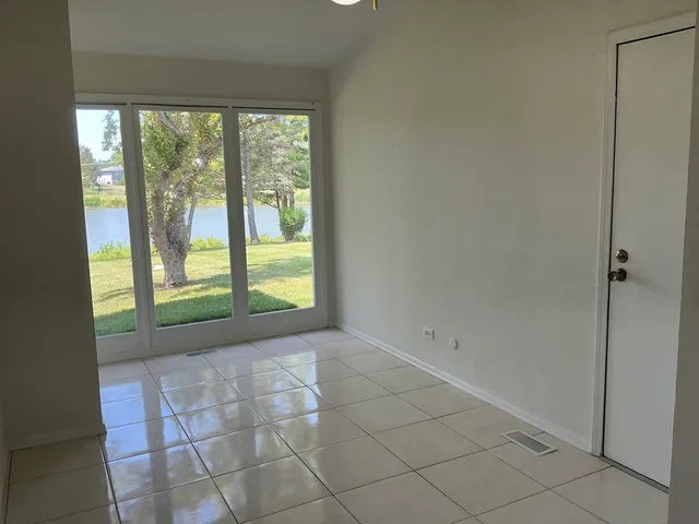 a view of empty room with window