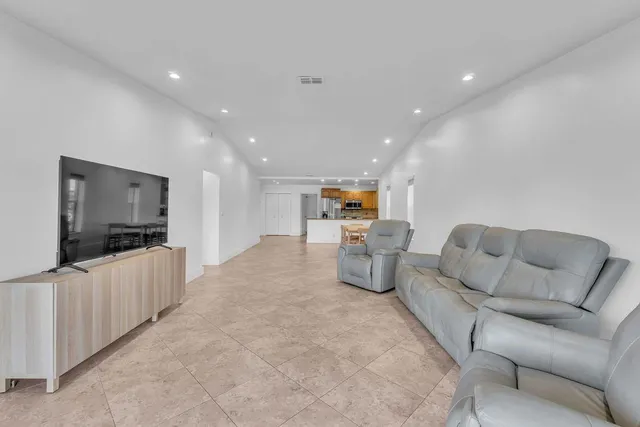 $525,000 | 3143 Deer Creek Lake Shore Drive, Unit 3143, Deerfield Beach, FL 33442